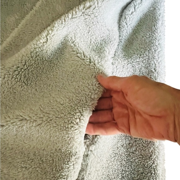 MESH + LACE WOMEN’S SOFT GRAY HOODED TEDDY STYLE VEST SIZE SMALL - Picture 7 of 10